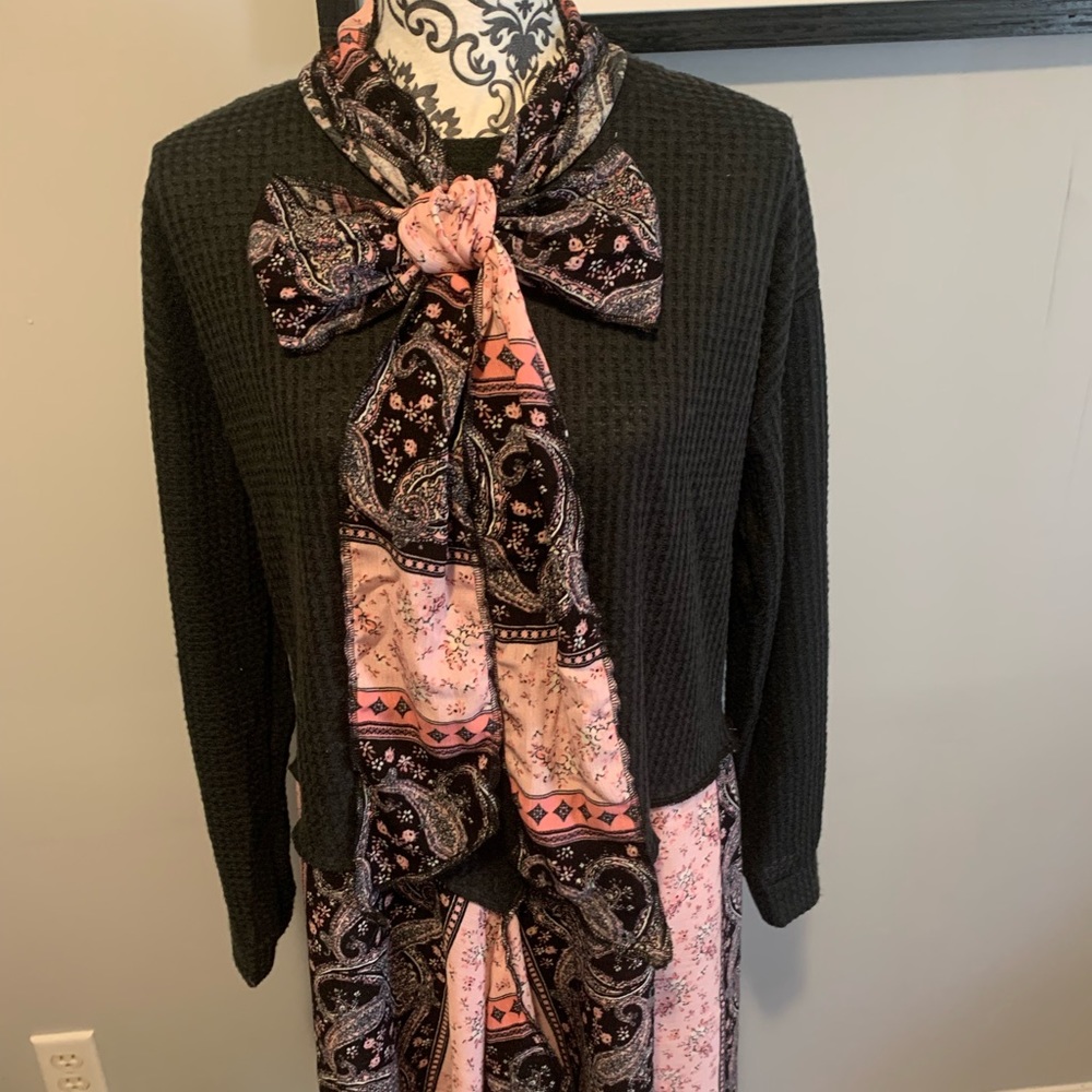 Handmade sweater tunic with matching scarf! - Picture 3 of 4